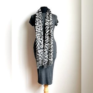 Popular Basics Crew Neck Midi Dress